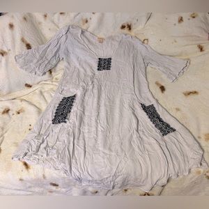 Meow white tunic with blue embroidery size M